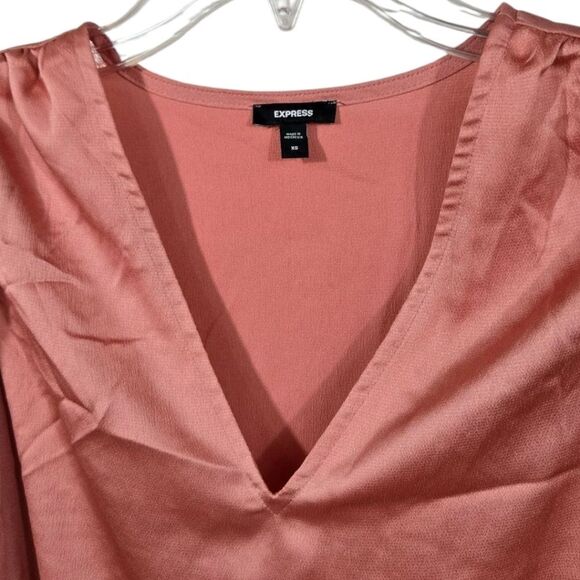 Express V-Neck Long Puff Sleeve Smocked Cuff Coral Blouse Satin Pullover Top XS - Picture 6 of 10